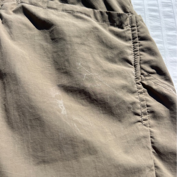 Mountain Hardwear Women's Ramesa Short in Khaki, 6 - Picture 13 of 14